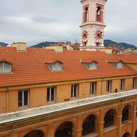 Studette En Plein Coeur Du Vieux * نيس