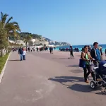 Studette En Plein Coeur Du Vieux Nizza