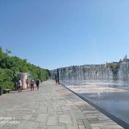 Studette En Plein Coeur Du Vieux Nizza