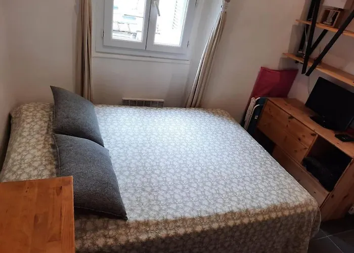 Studette En Plein Coeur Du Vieux Apartmán *