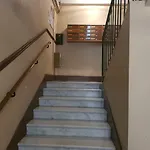 Studette En Plein Coeur Du Vieux 니스