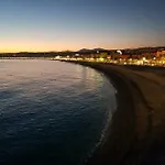 Studette En Plein Coeur Du Vieux